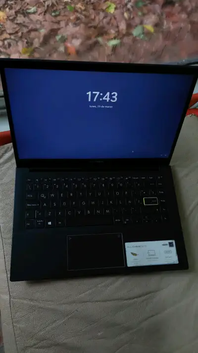 Laptop ASUS VivoBook 14/15 - miniatura 2