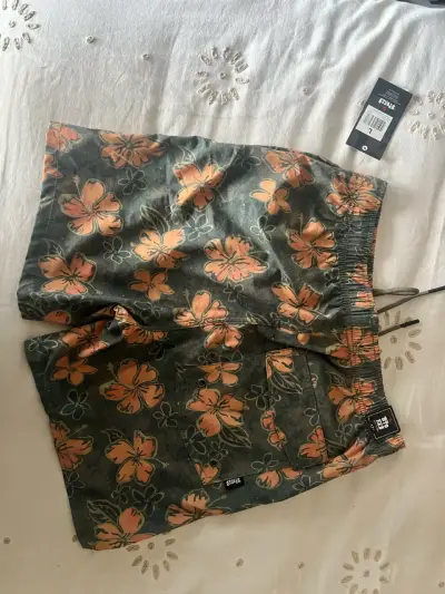Shorts de baño florales - miniatura 2