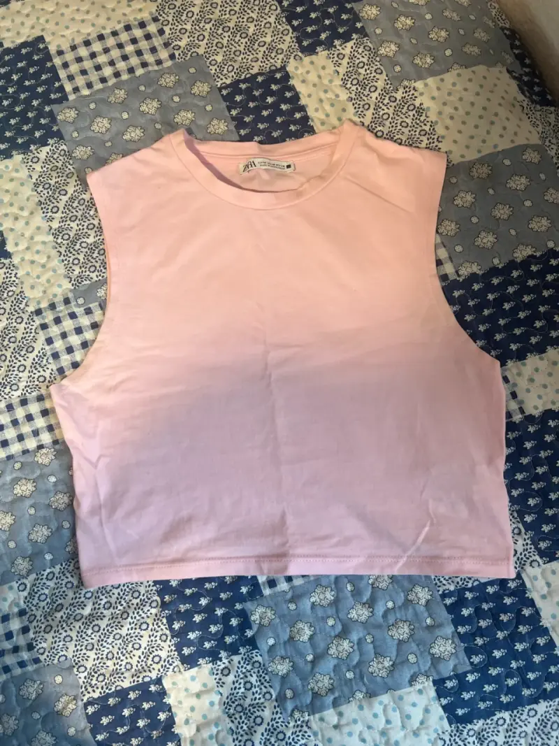 Polera sin mangas rosada