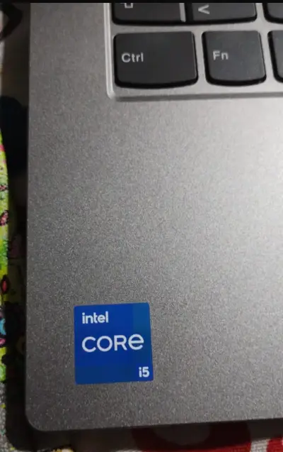Notebook Lenovo Intel Core i5 - miniatura 3