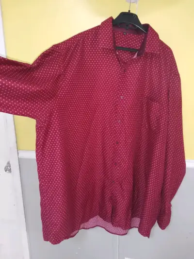 Camisa burdeos de puntos - miniatura 2