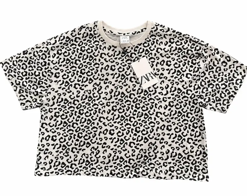 Polera estampado animal print