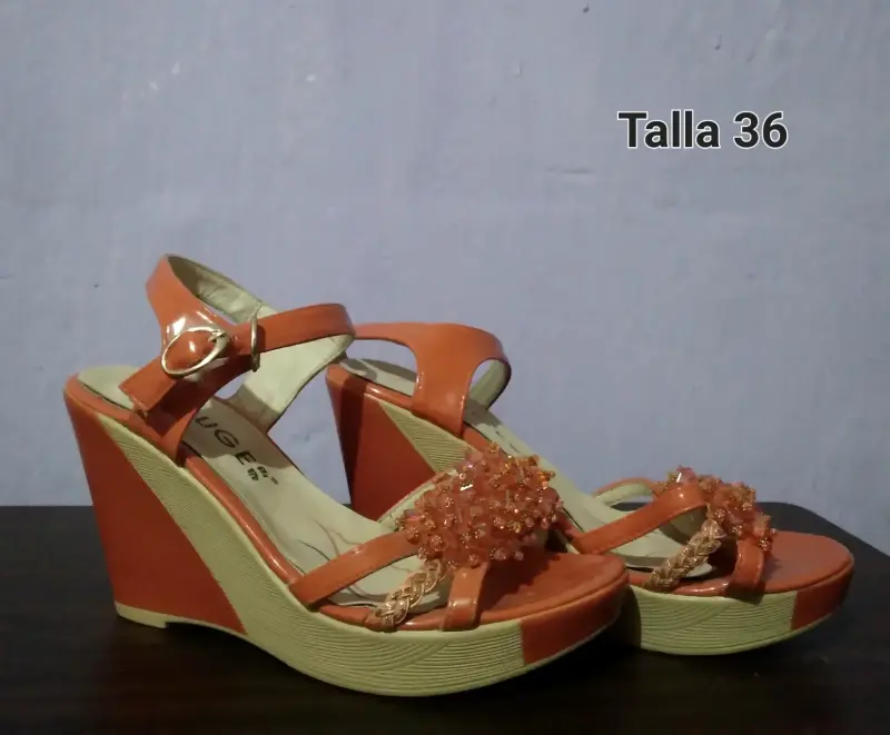 Sandalias con plataforma naranjas