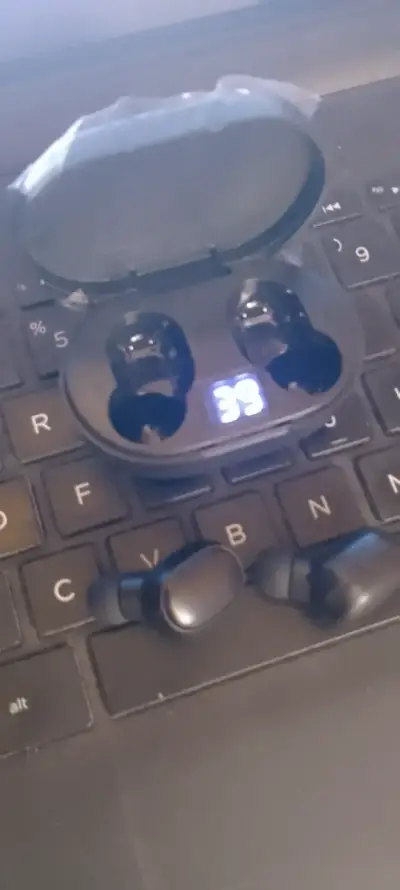 Vendo audífonos E6S Bluetooth nuevos - miniatura 2