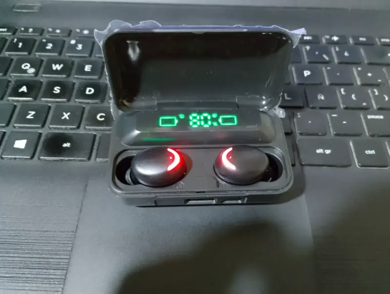 Vendo audífonos F9  Bluetooth nuevos - 1