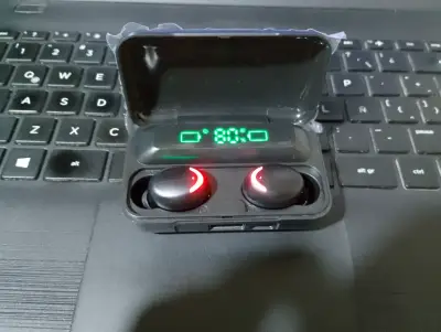 Vendo audífonos F9  Bluetooth nuevos - miniatura 1