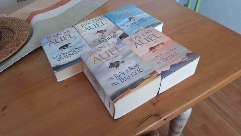 Colección 5 libros Jean M. Auel - 2