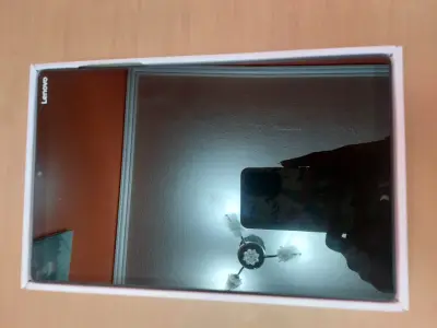 Tablet Lenovo Tab M10 FHD Plus - miniatura 2