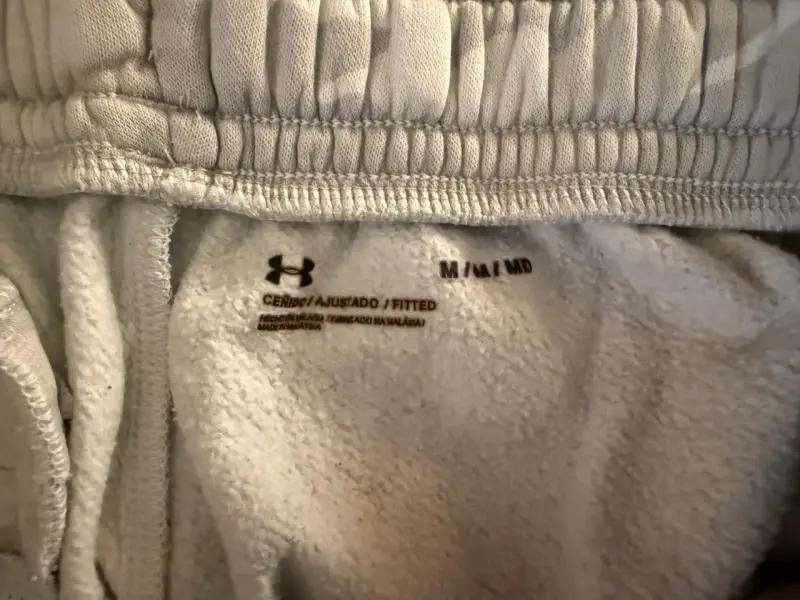 Pantalones deportivos grises UA - 2