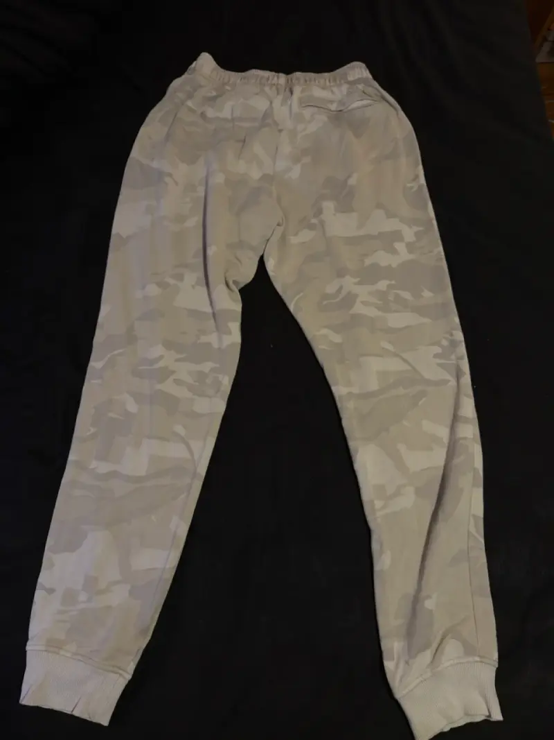 Pantalones deportivos grises UA - 3