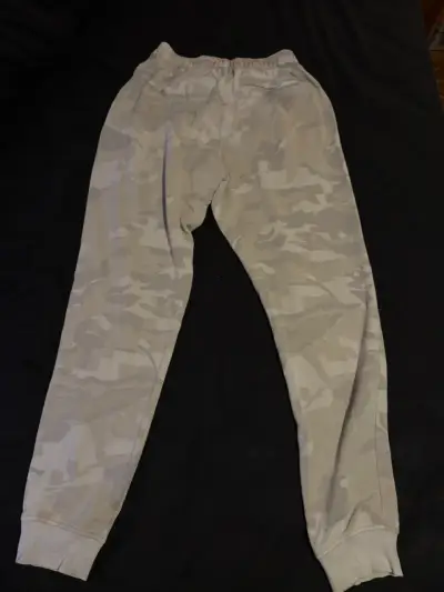Pantalones deportivos grises UA - miniatura 3