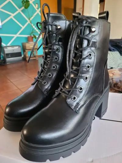 Botines negros Via uno - miniatura 2
