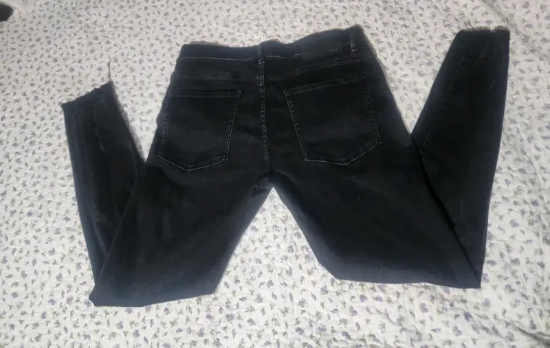 Jeans negros desgastados - 2