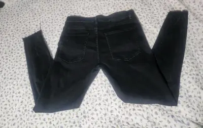 Jeans negros desgastados - miniatura 2