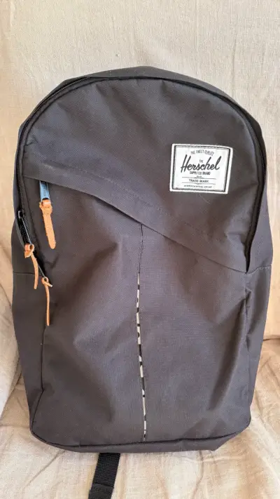 Mochila negra Herschel - miniatura 1