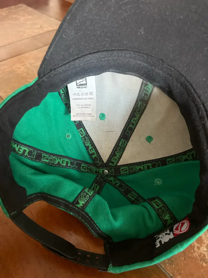 Gorra Snapback verde y negra - 2