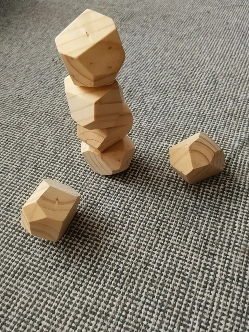 Pack de 10 piedras de equilibrio Montessori - 1