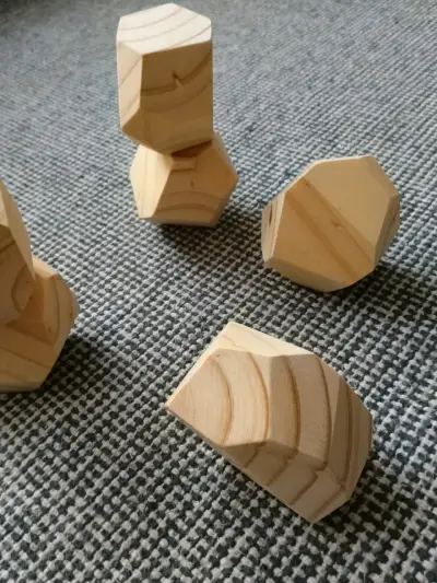 Pack de 10 piedras de equilibrio Montessori - miniatura 3