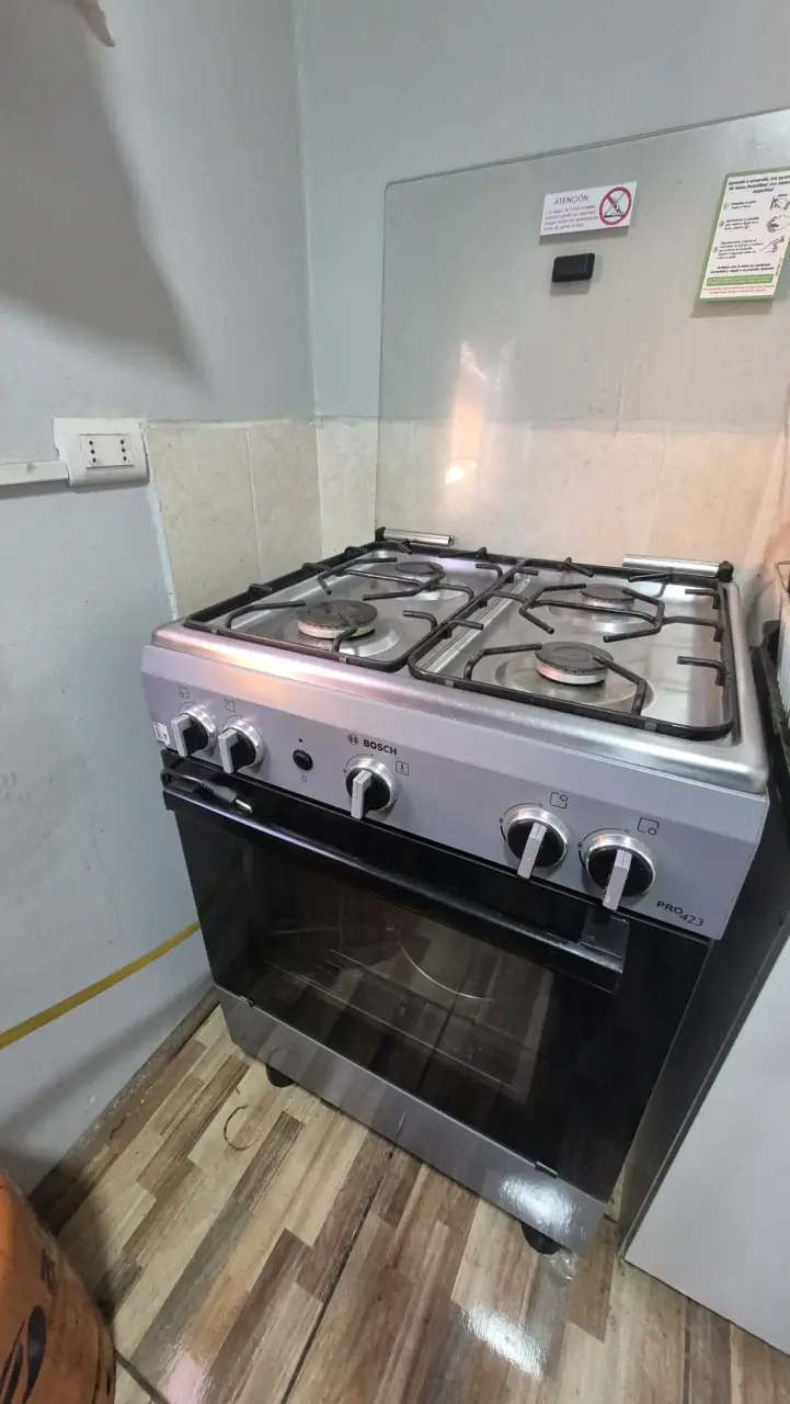 Cocina a gas Bosch Pro423 - 1