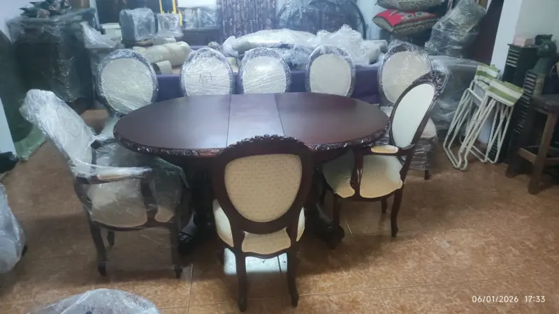 Juego de comedor madera y sillas - 1