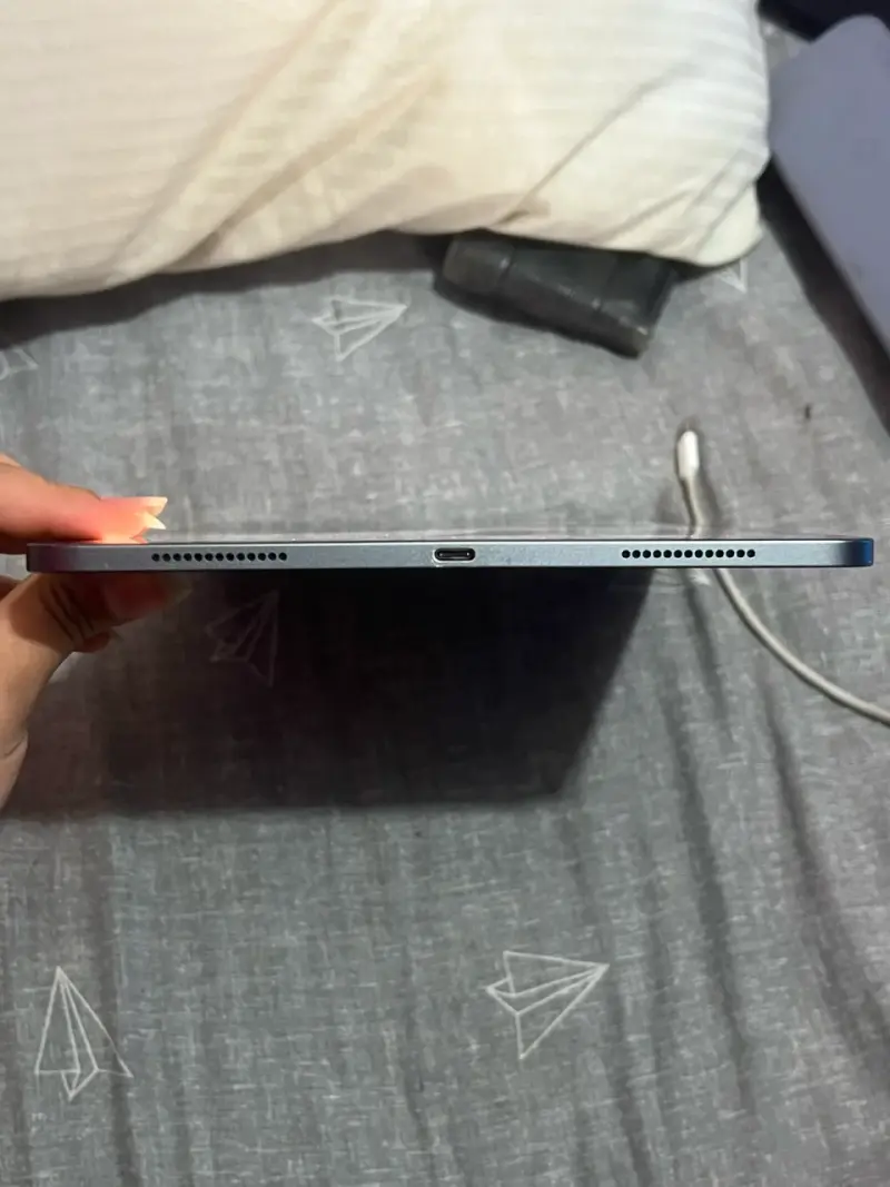 iPad 11pro 2da generación 128gb - 4