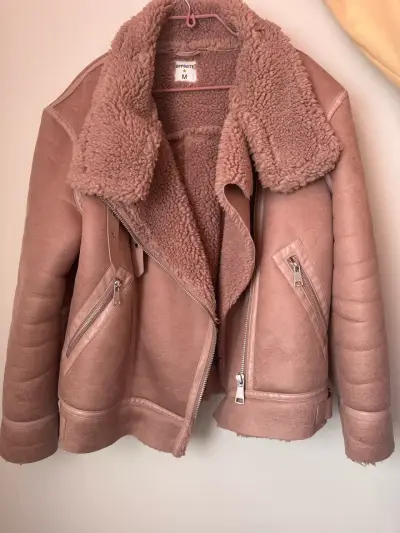 Chaqueta biker rosa con borrego - miniatura 1