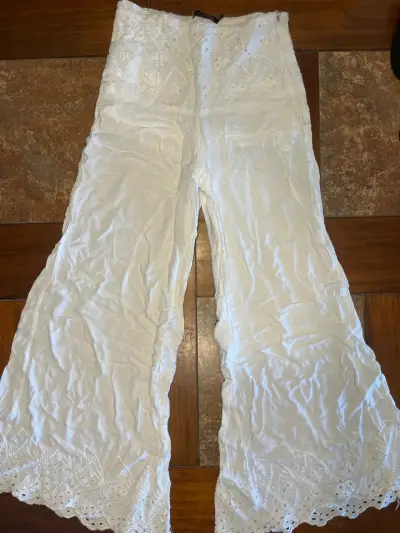 Pantalones blancos bordados umbrale - miniatura 1