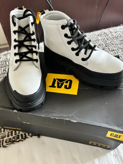 Botas blancas CAT de cuero - miniatura 4