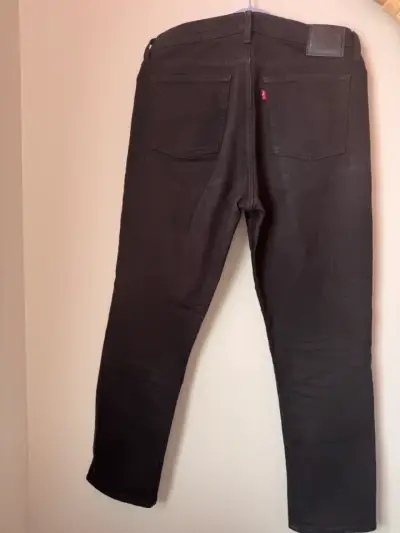 Jeans negros clásicos - miniatura 2