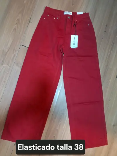 Variedad de ropa nueva - miniatura 1