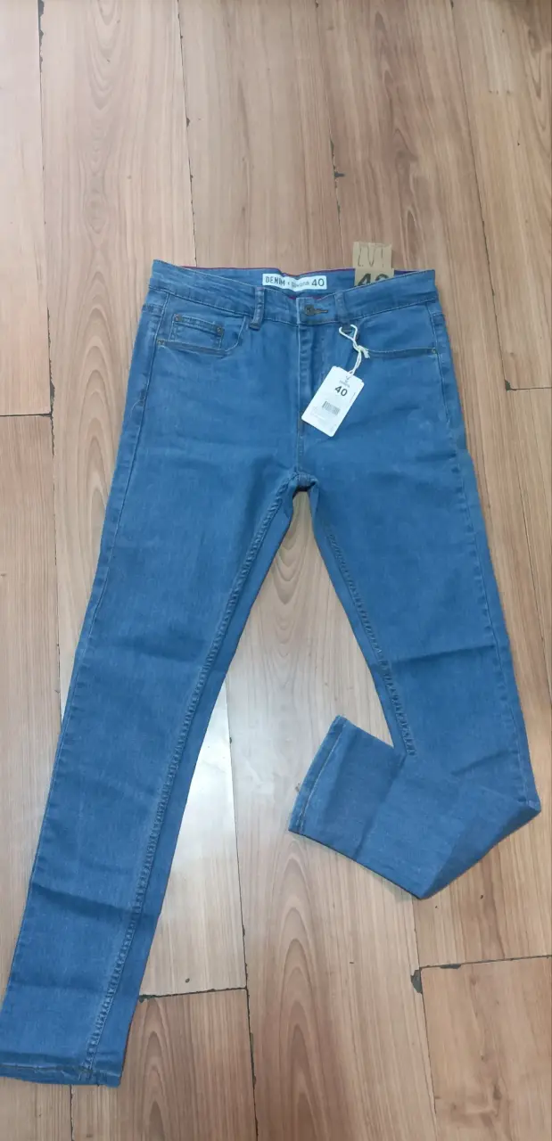 Variedad de ropa nueva - 5