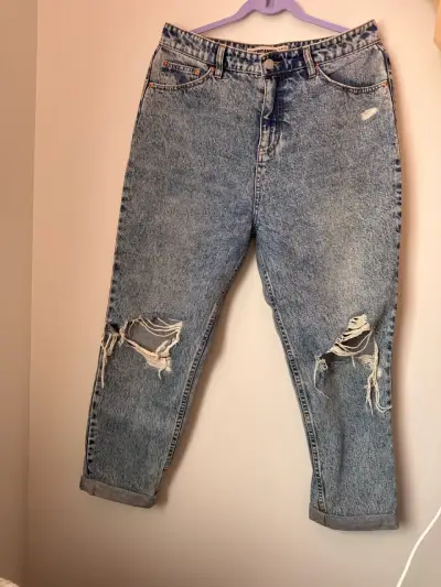 Jeans desgastados azul claro - miniatura 1