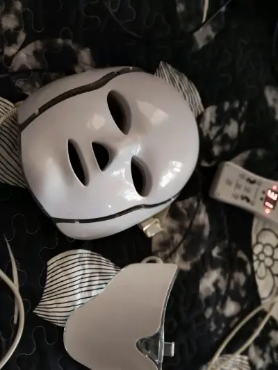 Máscara LED terapia facial - miniatura 2