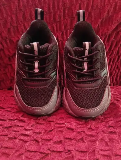 Zapatillas deportivas negras y grises - miniatura 8