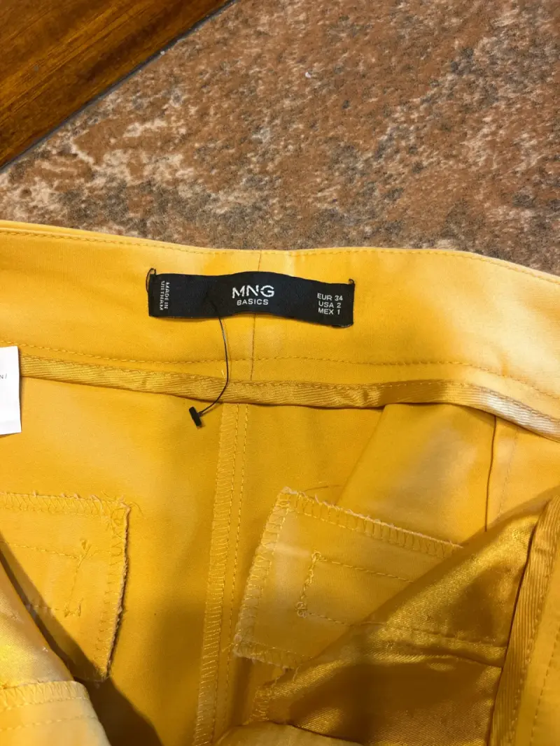 Pantalones amarillos MNG - 3