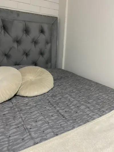 Cama matrimonial tapizada gris - miniatura 4