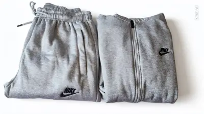 Conjunto deportivo Nike gris - miniatura 1