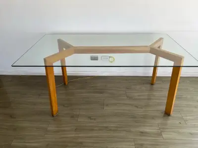 Mesa de vidrio con base de madera - miniatura 3