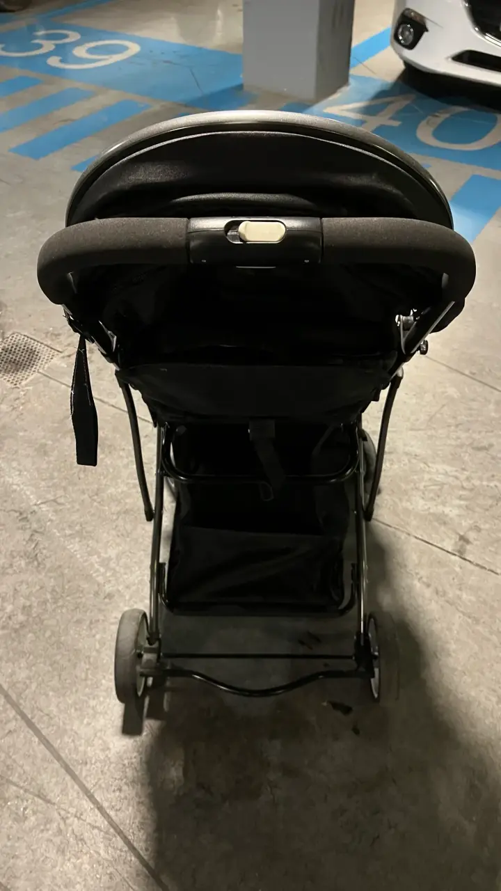 Coche de bebé plegable negro - 5