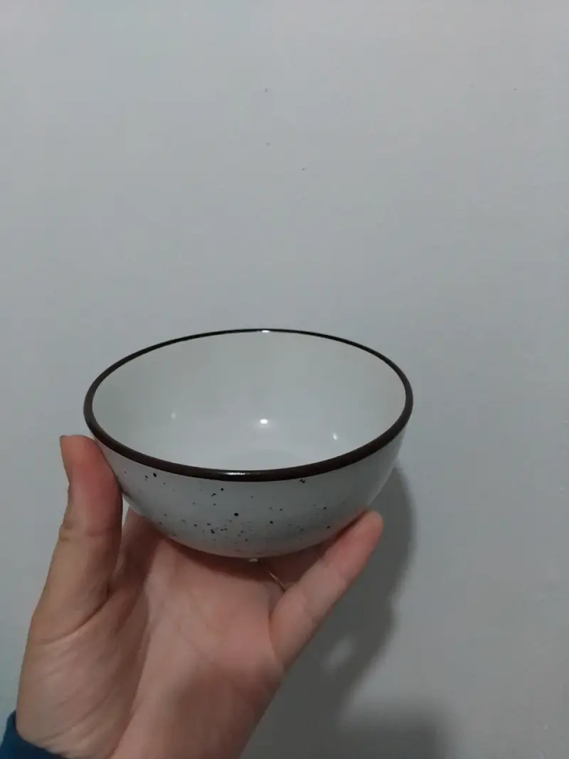 Tazón cerámico blanco moteado