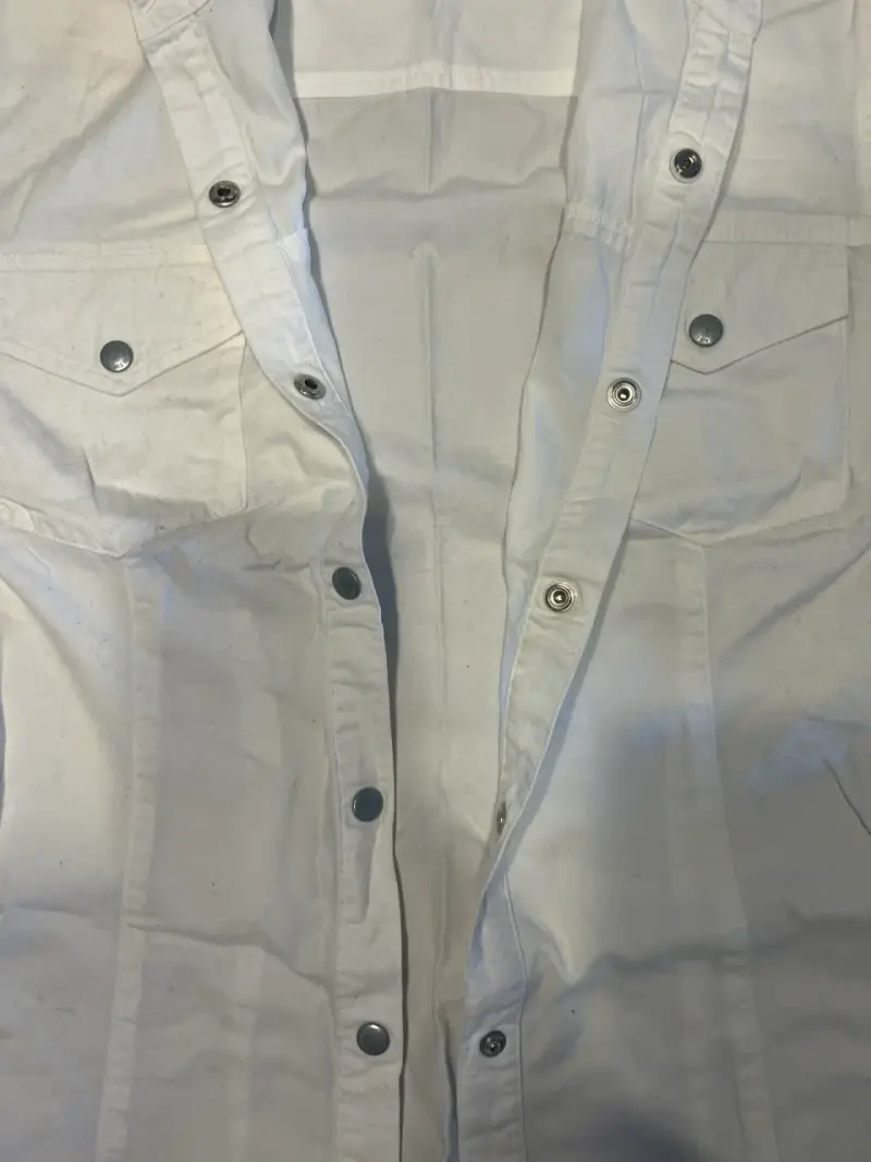 Blusa blanca de manga corta - 4
