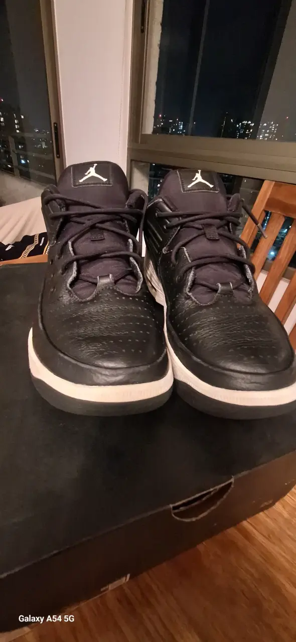 Zapatillas Jordan Max Aura 5 - 2