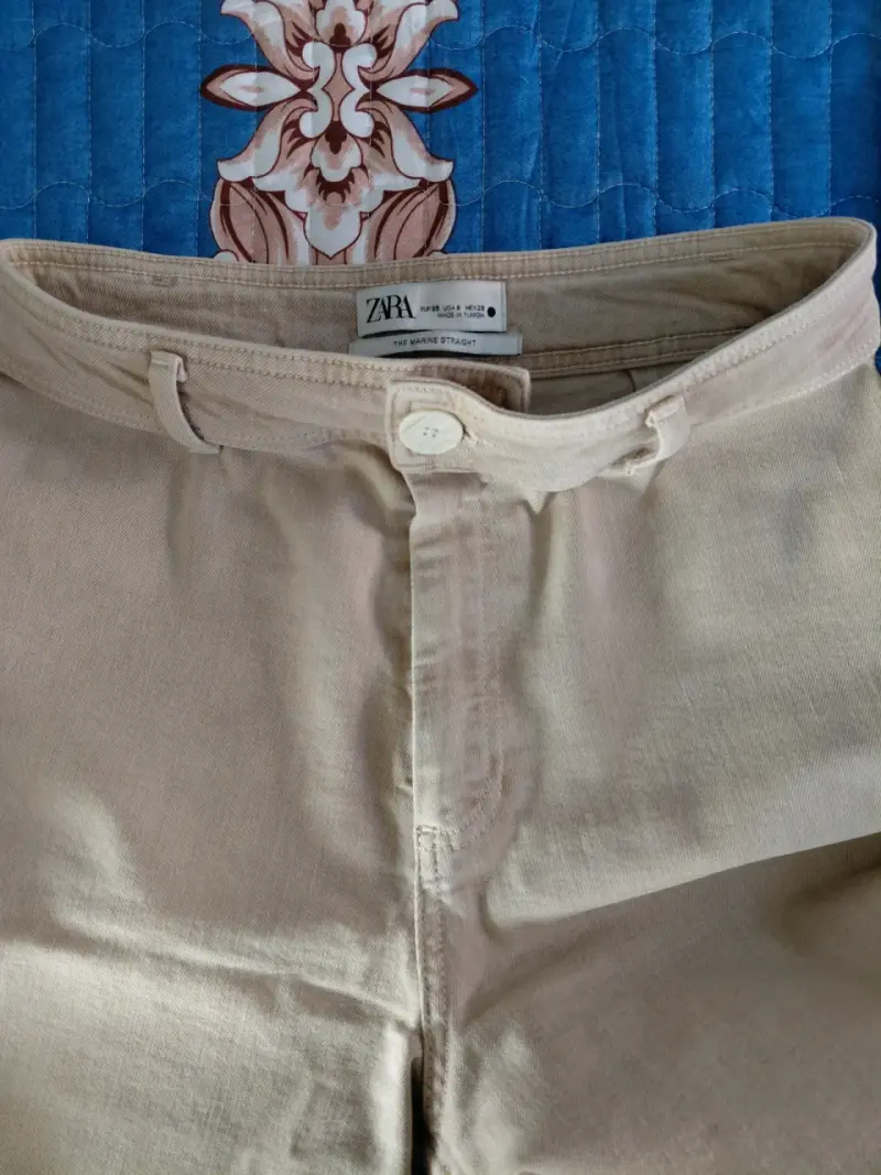 Pantalones beige acampanados - 2