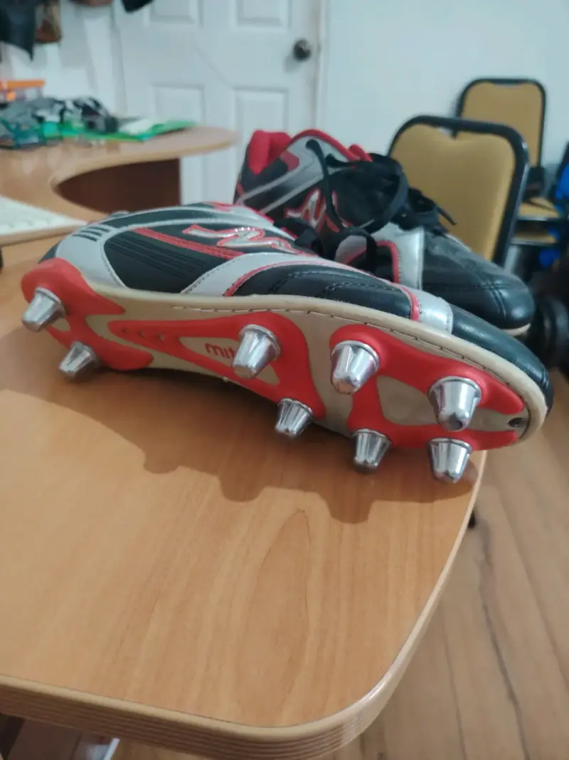 Botines de Rusbi marca Mitre - 2