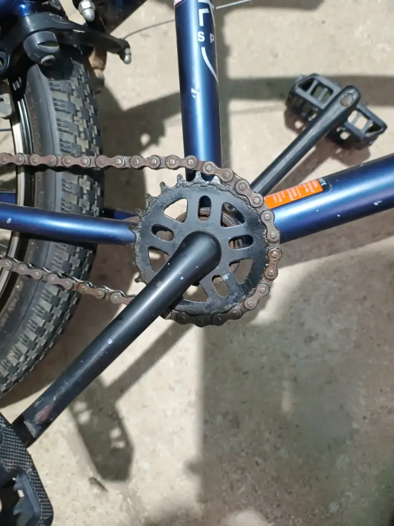 Bicicleta BMX azul en buen estado - 3