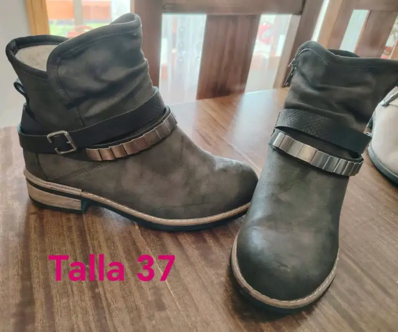 Botines gris talla 37