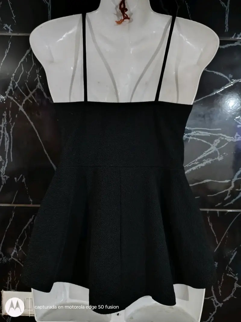 Blusa negra de encaje - 2