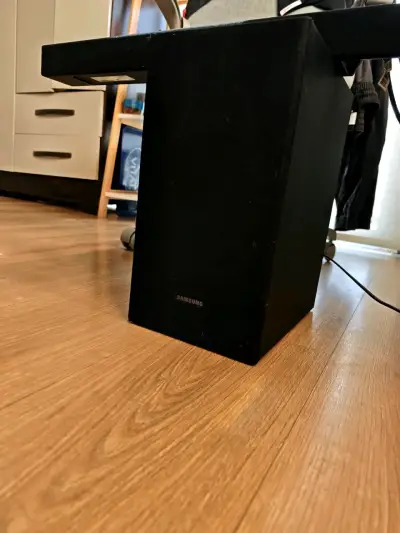 Subwoofer Samsung negro - miniatura 1