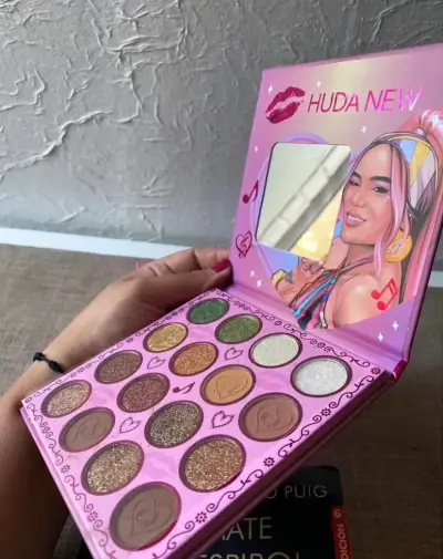 Paleta de sombras Huda New - miniatura 3