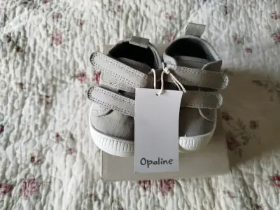 Zapatillas grises para bebé N°19 - miniatura 1